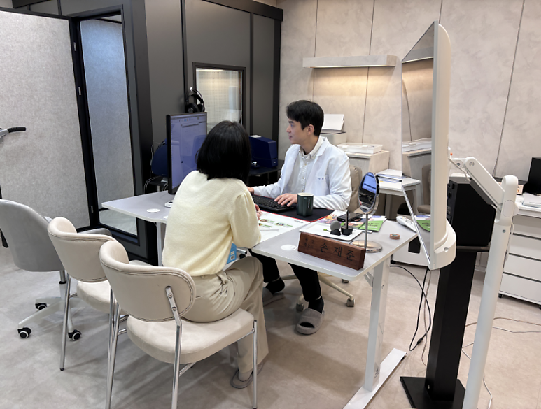 안양에서 맞춘 포낙 오데오 인피니오 스피어 40대 사무직 여성 보청기 착용 후기
